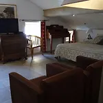 Отель De La Poulciere