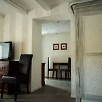 Отель De La Poulciere Жерарме