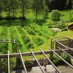 De La Poulciere Отель