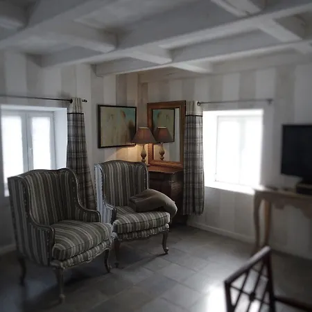 De La Poulciere Hotel