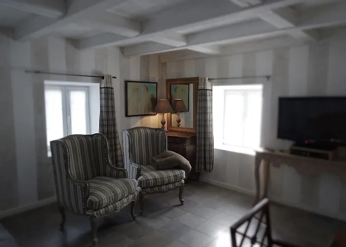 De La Poulciere Hotel